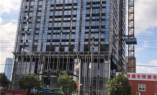 HATMRI upphängda plattformar och materialhissar underlättar effektiv och säke...